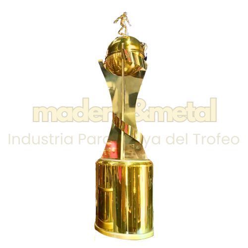 Imagen de Copa de metal con tapa - M5.8900